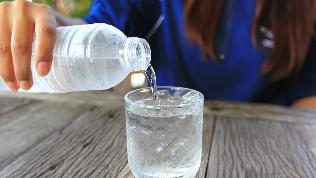 Mau Kesehatan Mental Bagus? Coba Minum Air Putih Yuk!