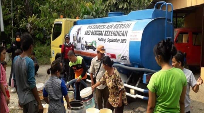 Sejumlah Kawasan di Padang Dilanda Krisis Air Bersih