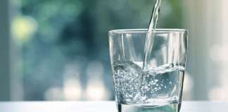 Benarkan Kita Harus Minum Air Putih 8 Liter Perhari
