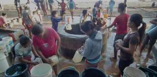 Warga Haliwen Nusa Tenggara Timur Terpaksa Antre Air Bersih